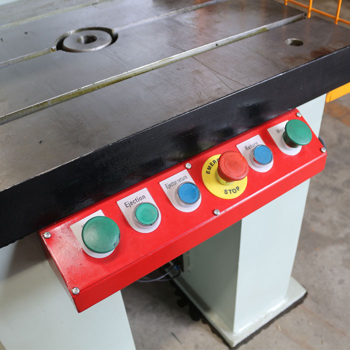 Single Column Hydraulic Press Machine