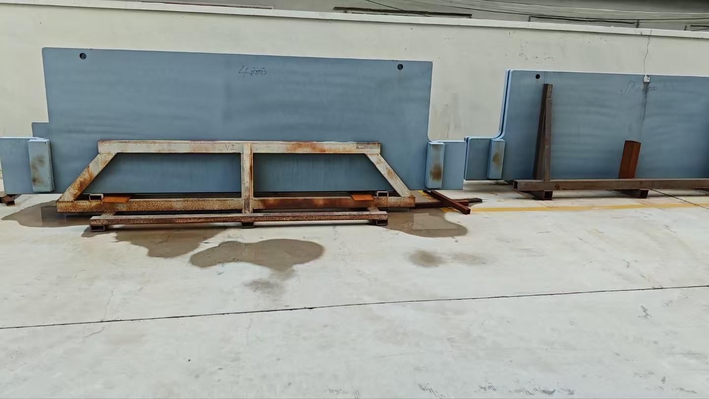press brake machine stroker plate treatment 