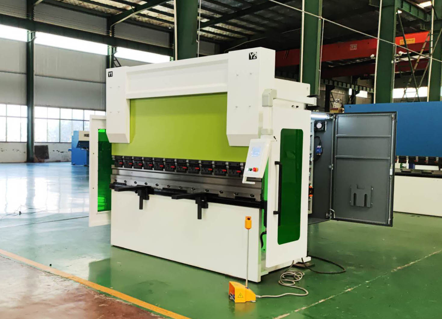 80T2500 CNC CT8 pressbrake hydraulic shipping to USA 