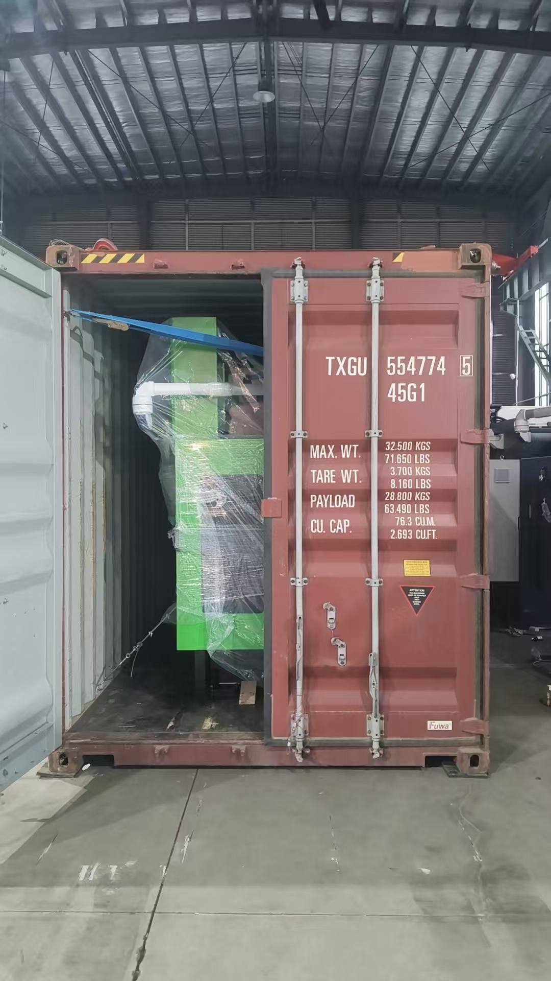 CNC press brake 6+1 Aixes ship to Buenaventura with Taiwan Syntec CNC system 