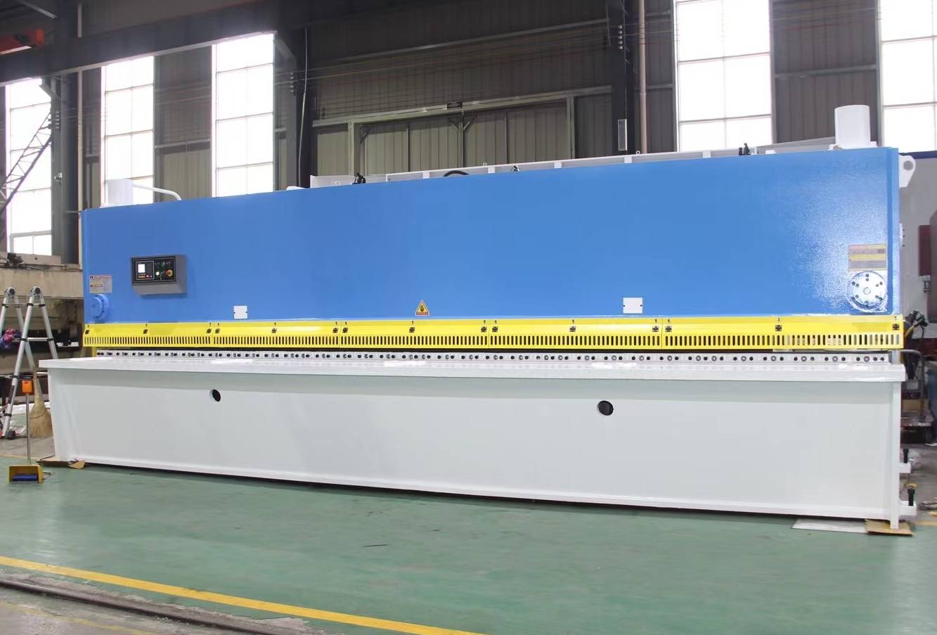 6x6000 hydraulic guillotine shearing machine ship to Applied Machinery Australia